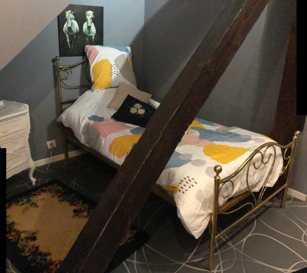 Maison D'Hotes Au Pied Du Chateau Hotel ซาแวร์น ภายนอก รูปภาพ